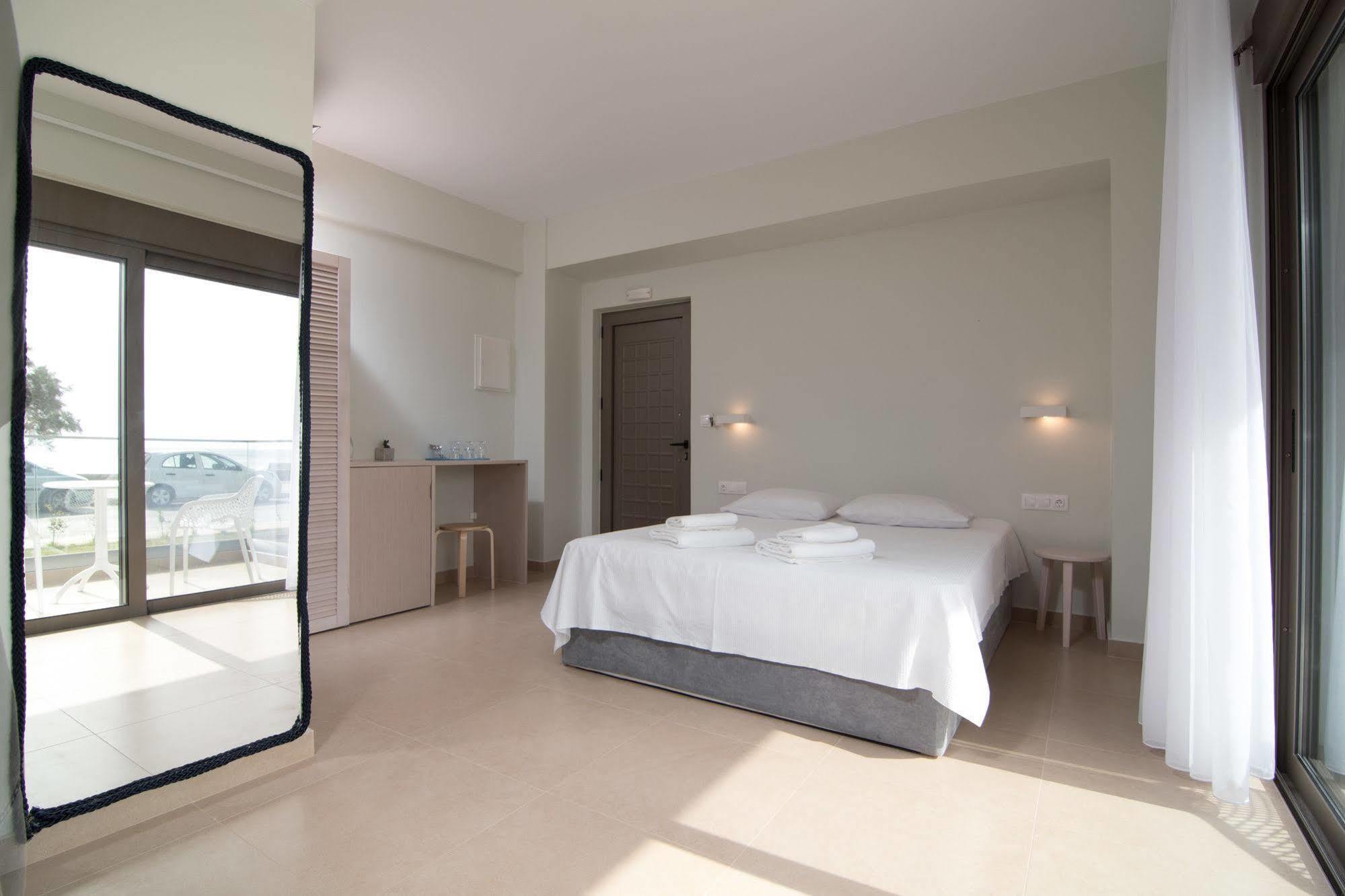 Hôtel Blue Horizon à Paleóchora Extérieur photo